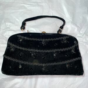 Lg Soure Black Velvet Beaded Frame Bag Deco Clasp